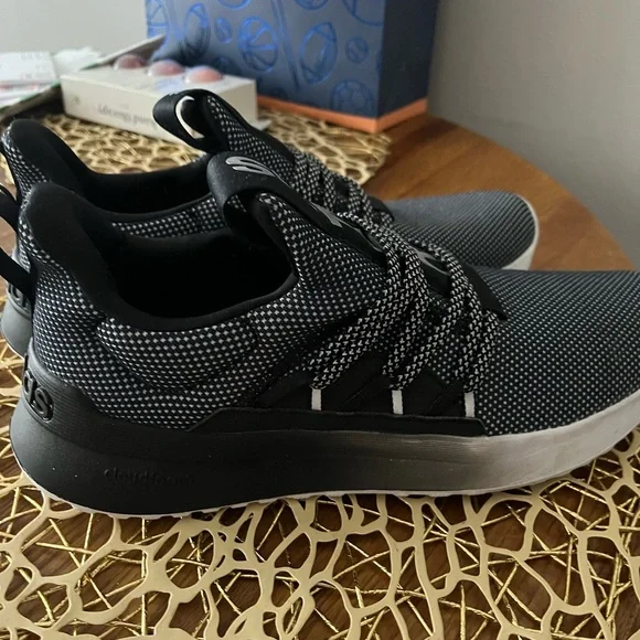 Gently used Adidas slip-on sneakers – easy on/off, no laces to tie! - Picture 7 of 12